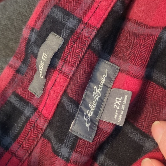 Eddie Bauer Classic Fit Bristol Flannel Button Down Shirt - Picture 4 of 4